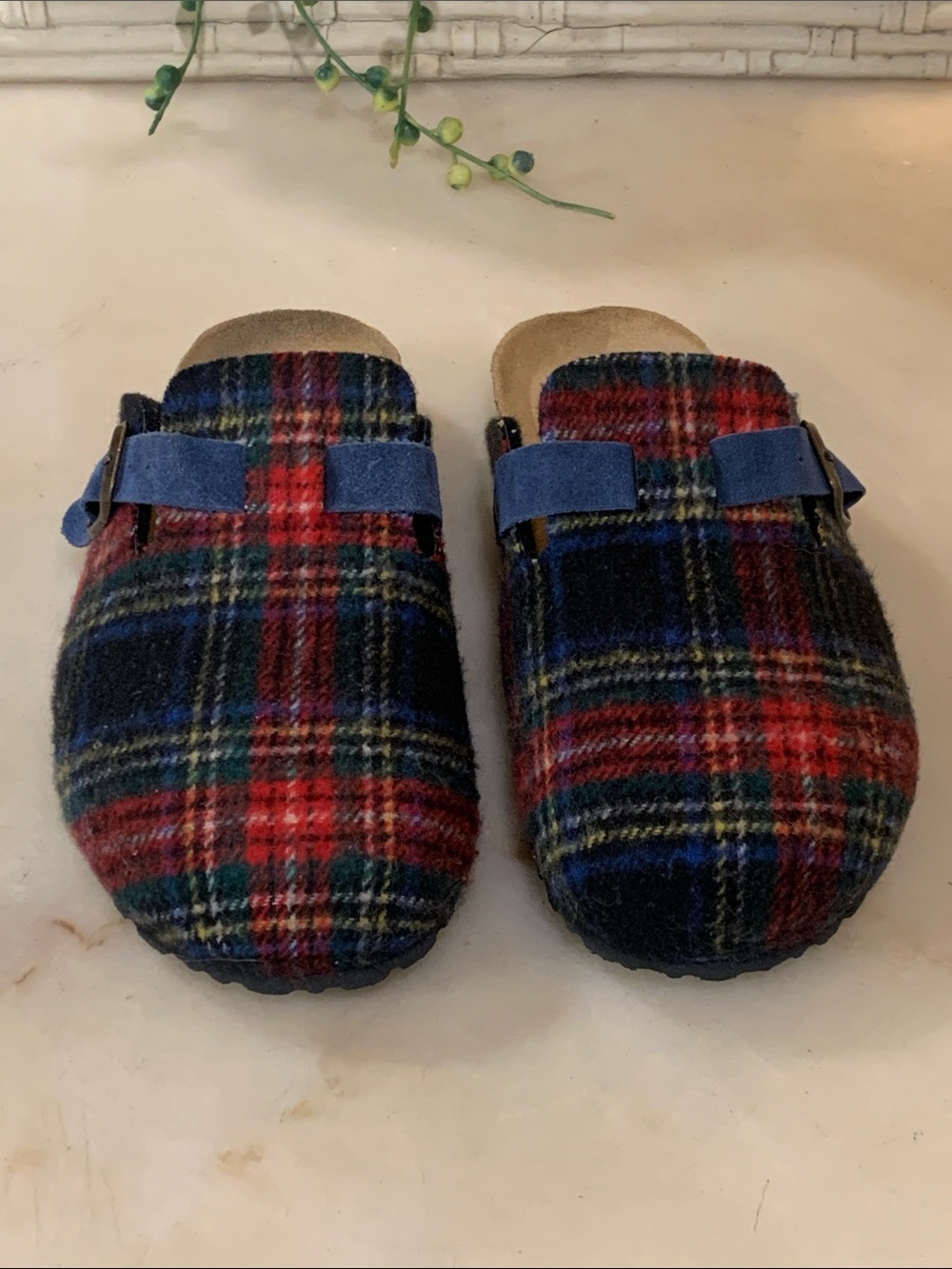 Sundance Clogs Size 40 - Picture 2 of 10